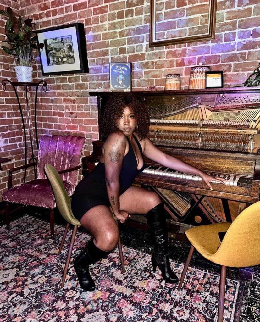 B0772615 BB54 434B BC69 46674FC0C89E &ndash; Lenox and Parker