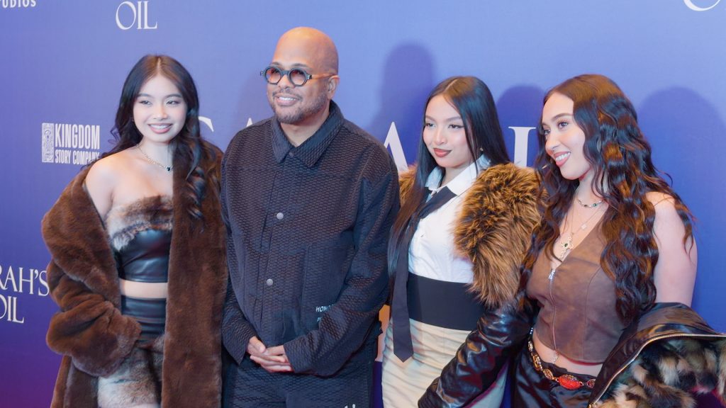 Sequence 010 &ndash; Lenox and Parker